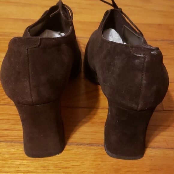NICKELS size 8. Brown faux suede shoes - Picture 2 of 5